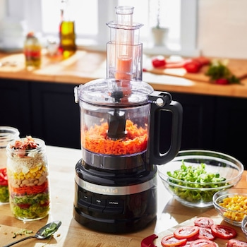 Ecomm: Tia Mowry Gift Picks